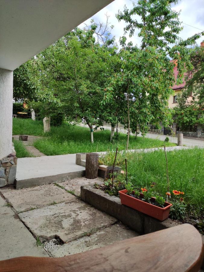 Квартира студия с отдельным входом Трускавець Екстер'єр фото